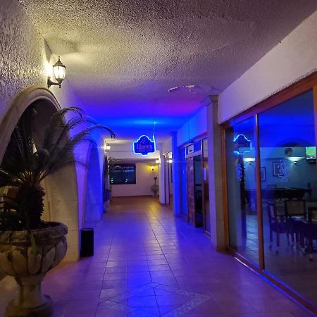 Hotel Mision Santa Maria San Quintin Esterno foto
