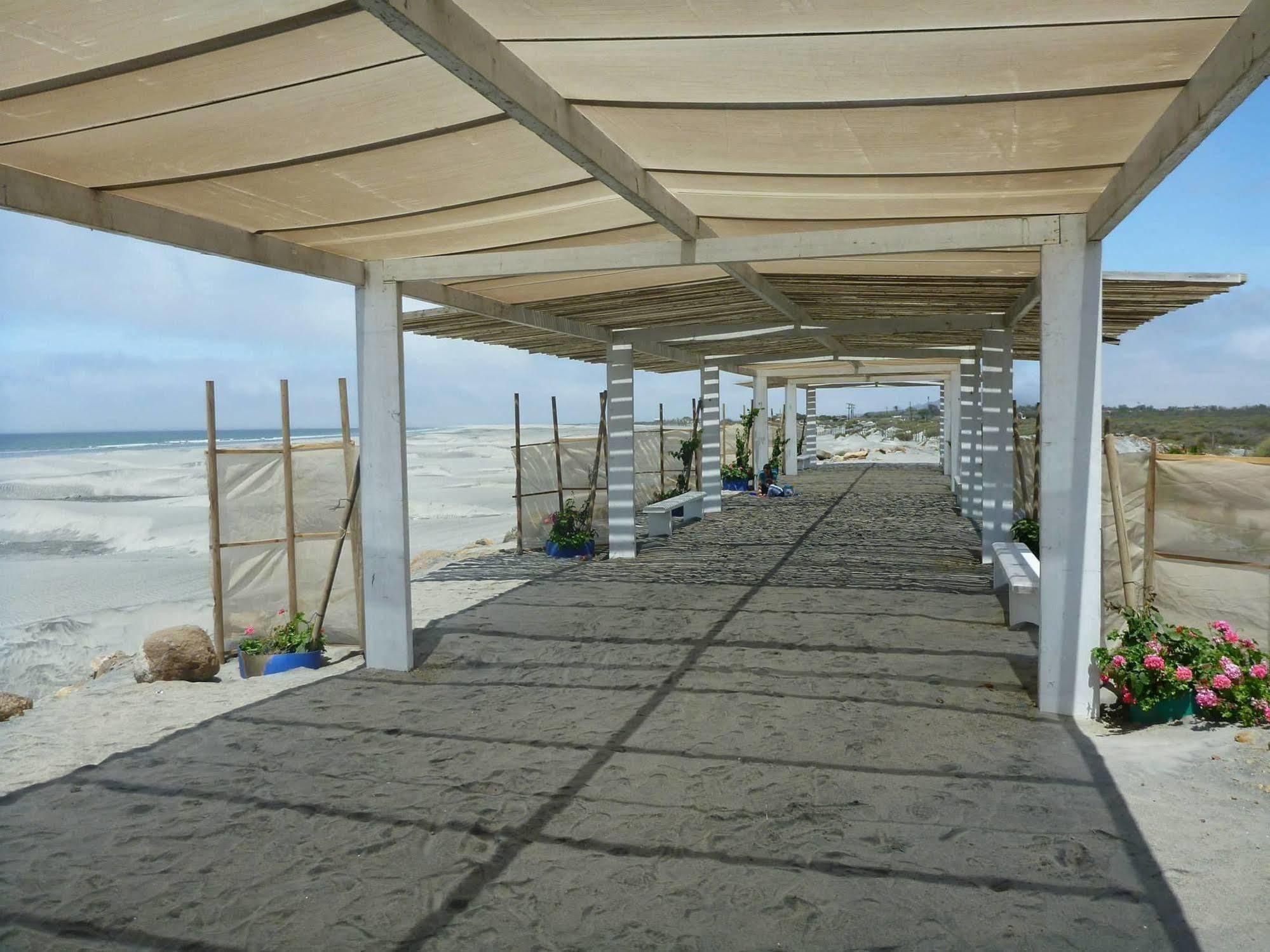 Hotel Mision Santa Maria San Quintin Esterno foto
