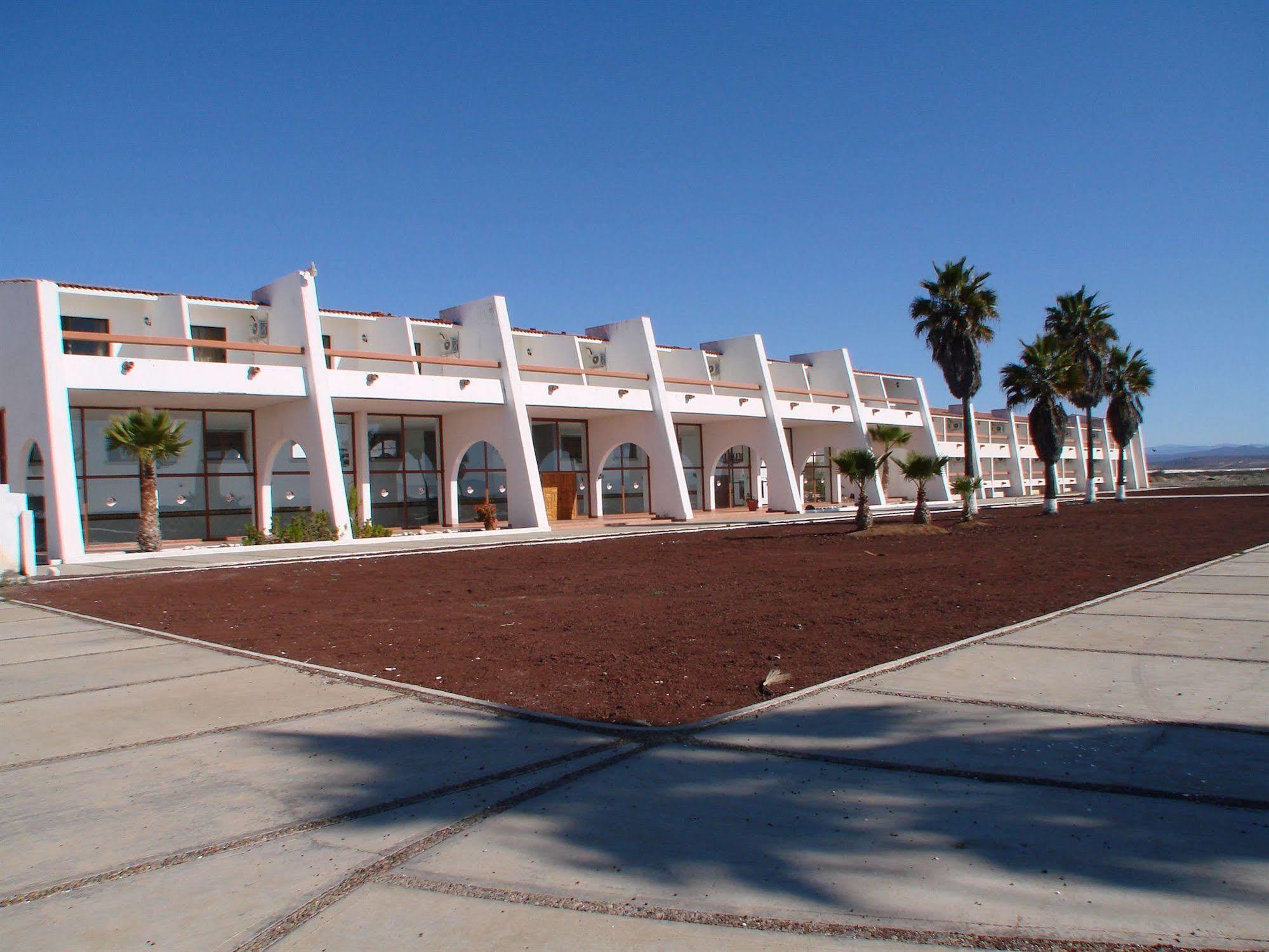 Hotel Mision Santa Maria San Quintin Esterno foto
